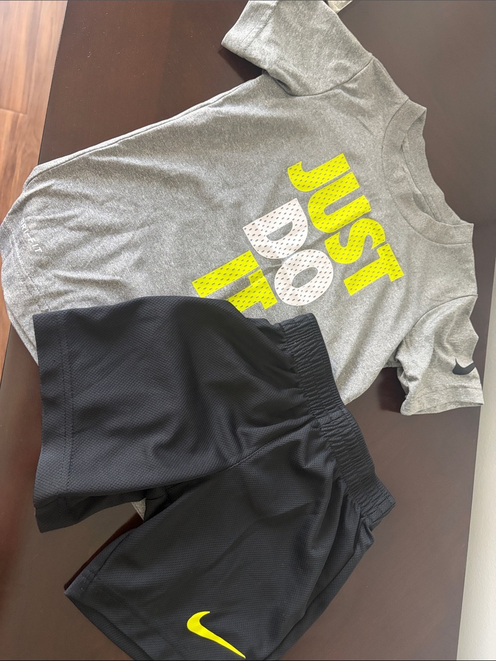 Nike Kids Grey 'JUST DO IT' Tee with Black Shorts - Grey/Black/Yellow